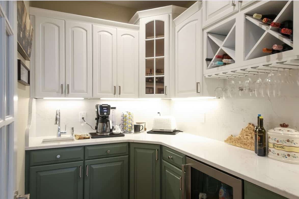painting your kitchen cabinets in Virginia Beach, VA